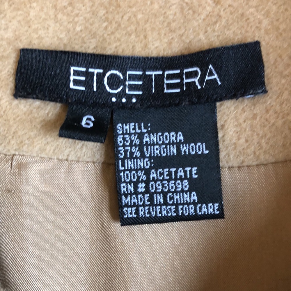Coat - Picture 4 of 5